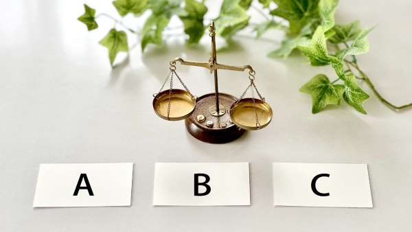 かつや松竹梅のコスパの違いは？ 