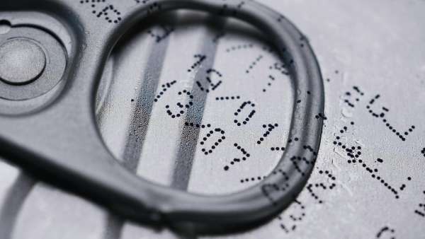 オイコスのヨーグルトとドリンクで期限切れに違いが有る？